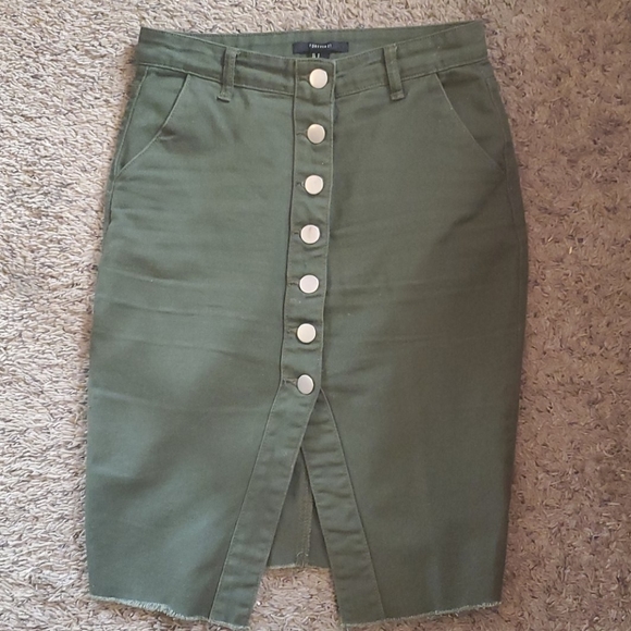 Forever 21 Dresses & Skirts - Buttoned Skirt